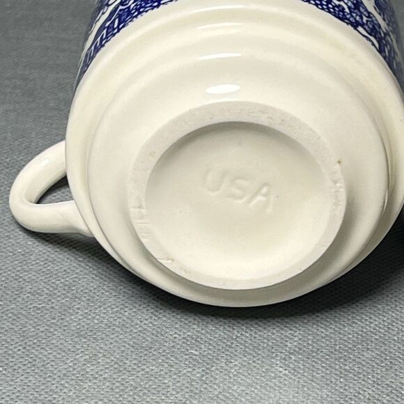 Churchill Staffordshire England Blue Willow Porcelain Tea Cup and Saucer Set - Picture 13 of 16